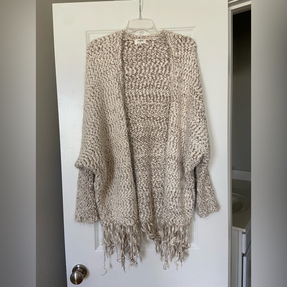Super soft sweater!!